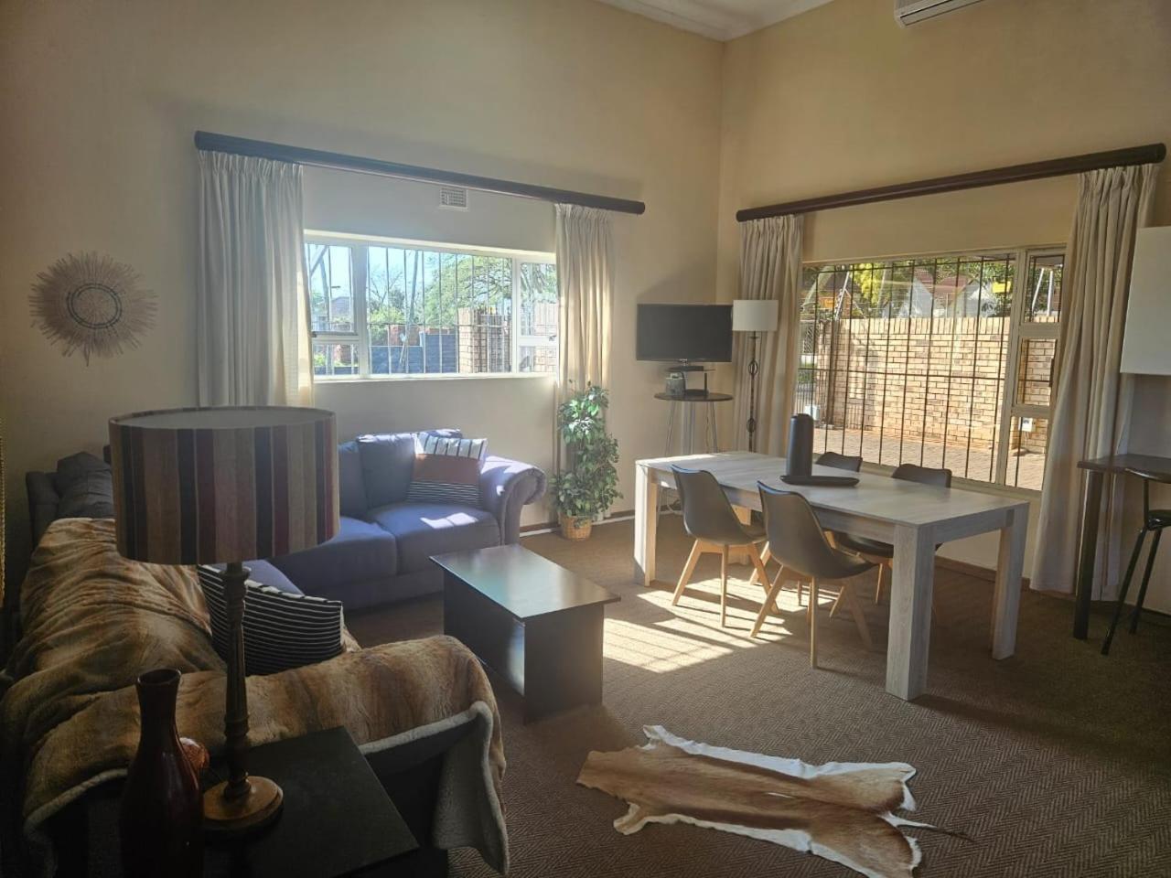Hillton Manor Guest House Richards Bay Eksteriør billede